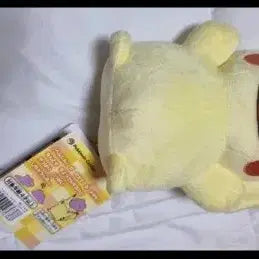 [BUNJANG] Pokemon 30th Anniversary Metamon (Pikachu) Plush / 포켓몬스터 30주년 변신메타몽(피카츄) 팜
