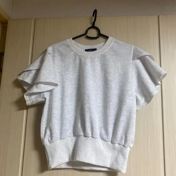[BUNJANG] LeShop Ruffle Short Sleeve Sweatshirt / 새상품 르샵 프릴 반팔 맨투맨