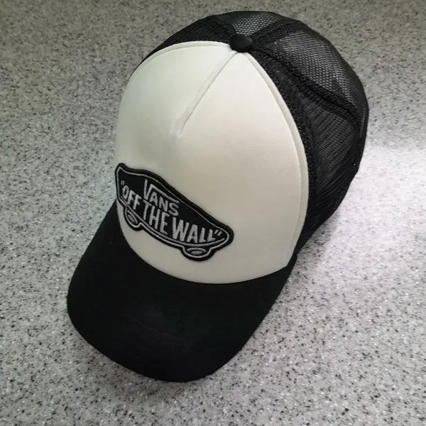 [BUNJANG] Vans Old Skool Patch Trucker Cap (Black) / 반스 올드스쿨 패치 트러거캡 (블랙)