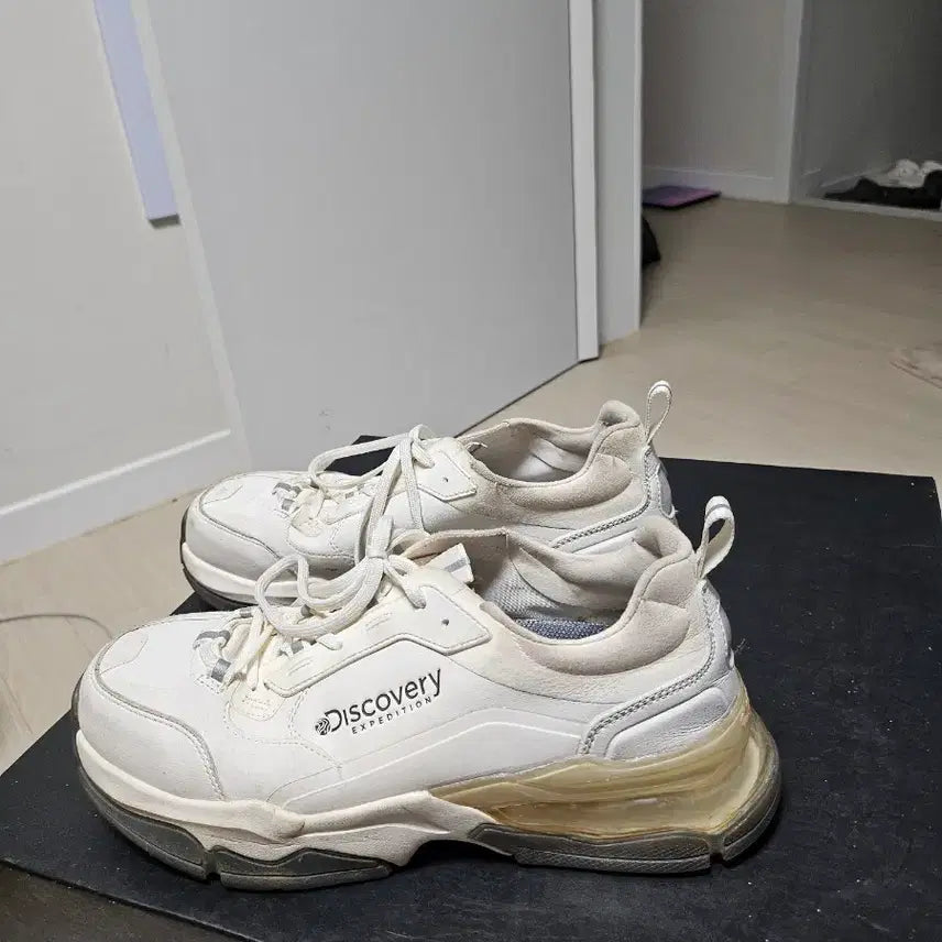 [BUNJANG] Discovery Expedition Sneakers Beige 265mm / 디스커버리 익스페디션 운동화 265mm 베이지 상태최상