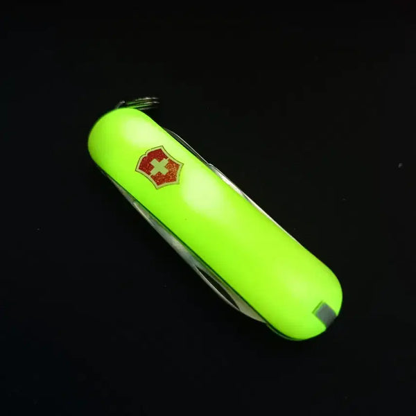 [BUNJANG] Victorinox Classic SD Keychain Multi-tool Stayglow Yellow / 빅토리녹스 키체인 멀티툴 클래식SD 스테이글로우 옐로우