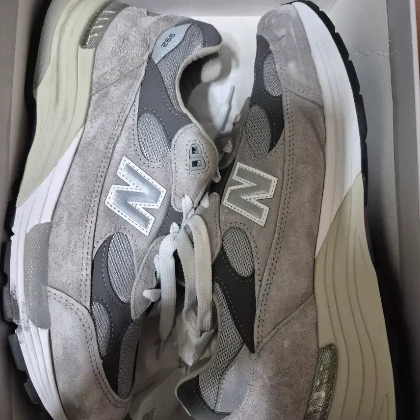 [BUNJANG] New Balance 992 Grey US 10 / 뉴발란스 992 그레이 280사이즈