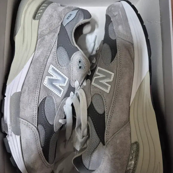 [BUNJANG] New Balance 992 Grey US 10 / 뉴발란스 992 그레이 280사이즈