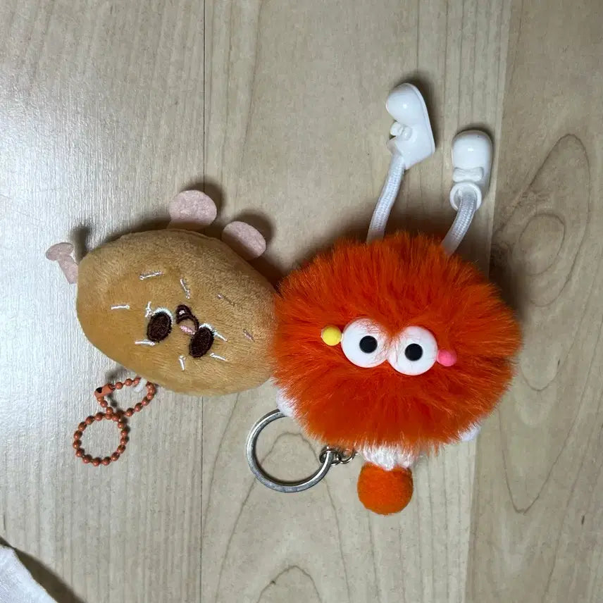 [BUNJANG] Character Keychain Set / 캐릭터 키링 2개 세트