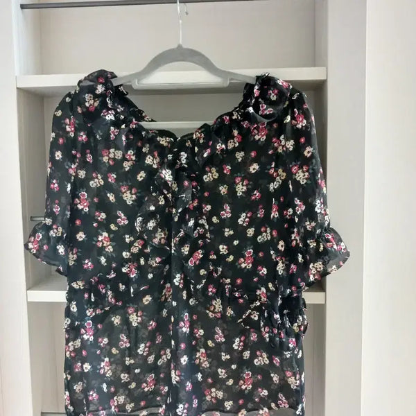 [BUNJANG] Roem Frill Blouse Black / 로엠 프릴 블라우스 블랙