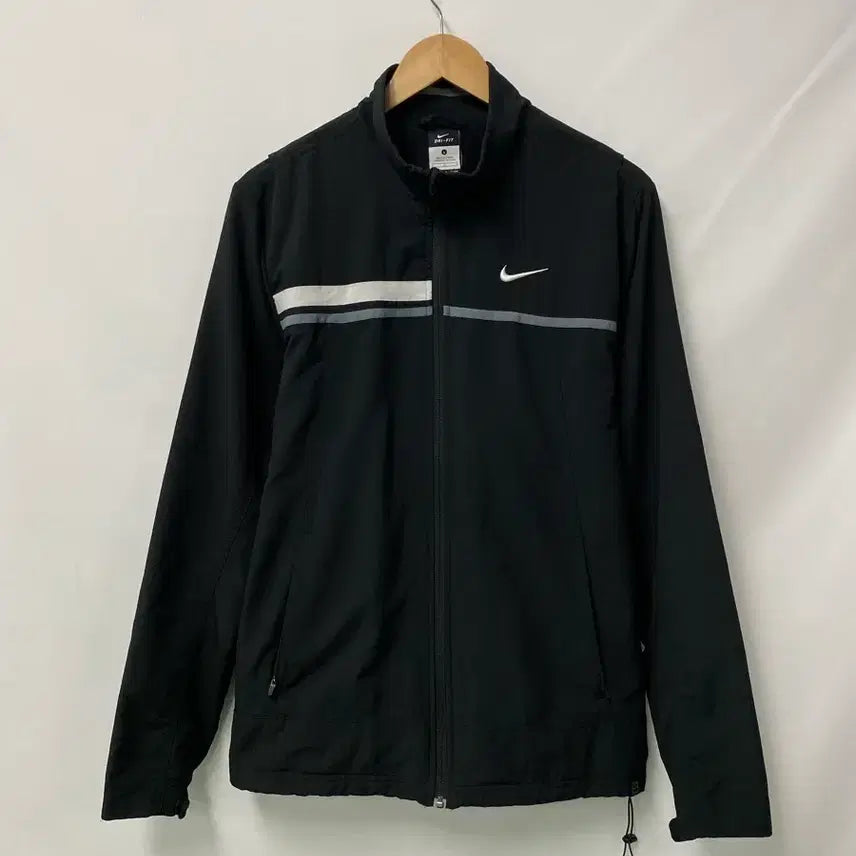 [BUNJANG] Nike Dri-FIT Black Windbreaker Jacket L / 227. 나이키 드라이핏 블랙 바람막이 자켓L