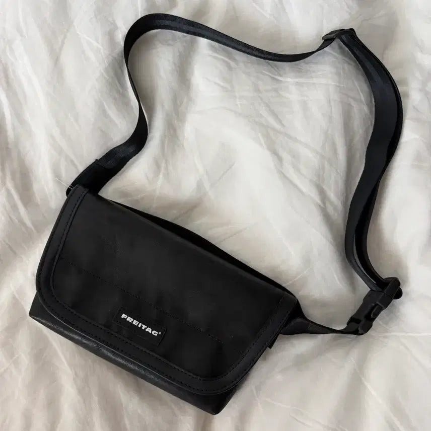 [BUNJANG] Freitag Jamie All Black Bag / 프라이탁 제이미 올블랙/올검