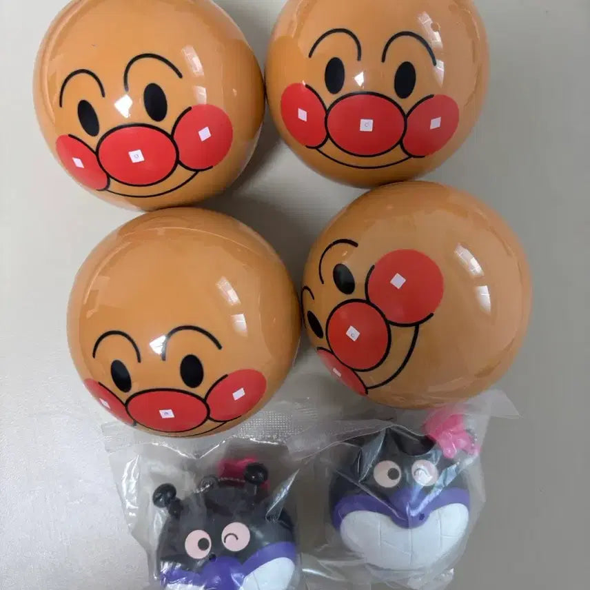 [BUNJANG] Anpanman Face Capsule Container & Baikinman Gacha / 호빵맨얼굴캡슐+세균맨가챠