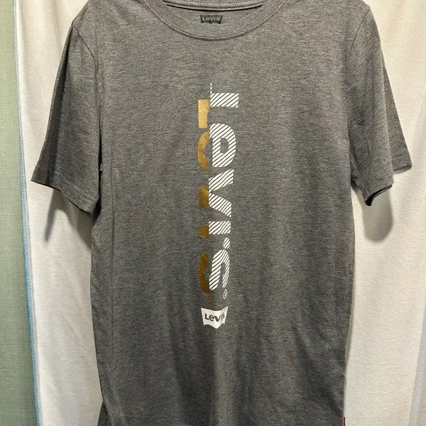 [BUNJANG] Levi's Vertical Logo Grey T-Shirt (XL) / 사이즈XL) Levi's 리바이스 세로 로고 그레이 티셔츠