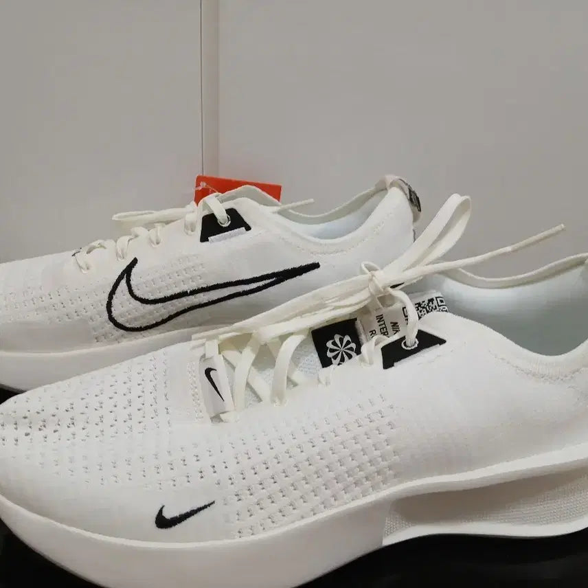 [BUNJANG] Nike Interact Run SE White 280mm / 나이키 인터랙트 런 SE 화이트 280mm