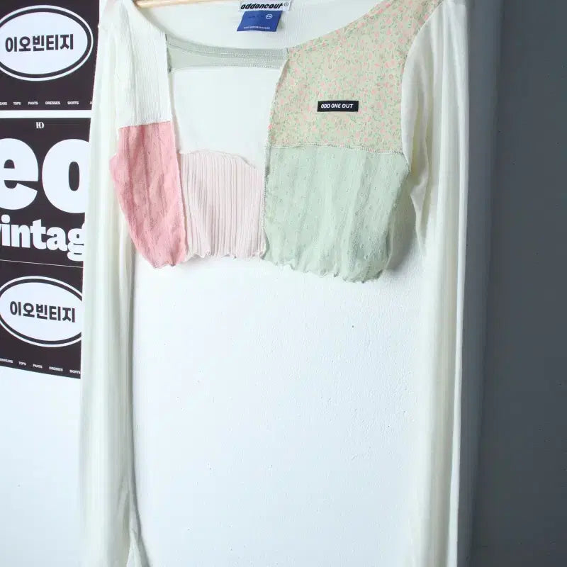 [BUNJANG] Odd One Out Patchwork Cropped Long Sleeve T-Shirt White Limited Edition / W(F) 오드원아웃 긴팔티셔츠 패치워크 크롭 화이트 한정판-H37267