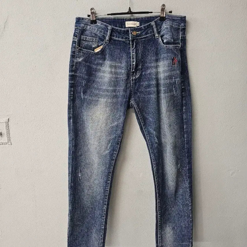 [BUNJANG] Moncler Men's Blue Washed Distressed Jeans / 몽클레아 남성 청바지 청색 워싱 데미지