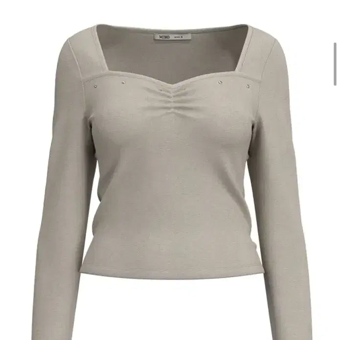 [BUNJANG] MIXXO Heartneck Studded Long Sleeve T-shirt / 미쏘 하트넥 스터드 긴팔 티셔츠 에이블리 지그재그 에엣세컨즈 스파오 부츠컷 데님 팬츠 반팔