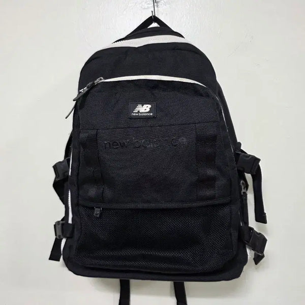 [BUNJANG] New Balance Backpack Black / 뉴발란스 백팩 블랙.260819