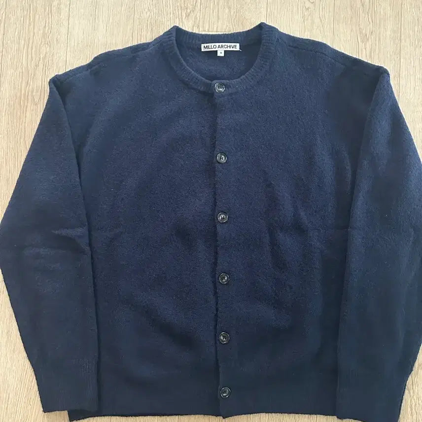 [BUNJANG] Milo Archive Crop Cardigan Navy M / 밀로 아카이브 크롭 무브 가디건 네이비 m