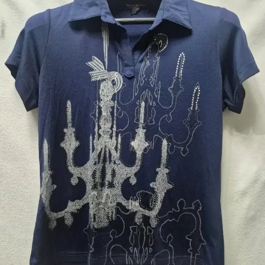 [BUNJANG] Chandelier Print Short Sleeve Polo Shirt Navy / 샹들리에 프린팅 반팔 카라티 네이비