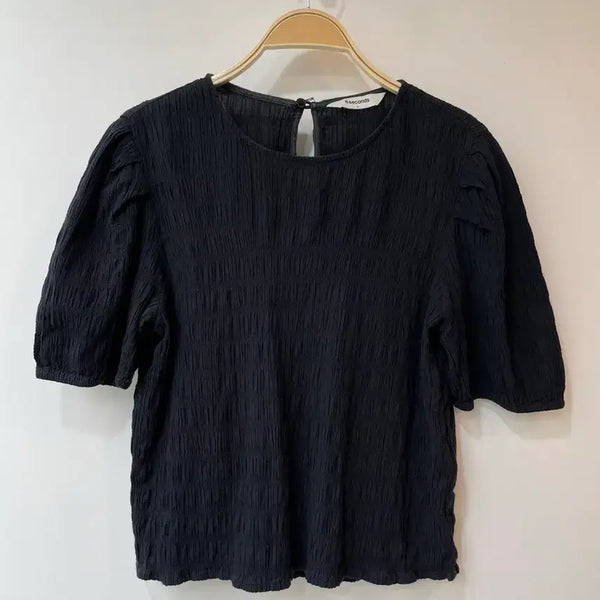 [BUNJANG] Black Puff Sleeve Crop Blouse / 블랙 퍼프 소매 크롭 블라우스