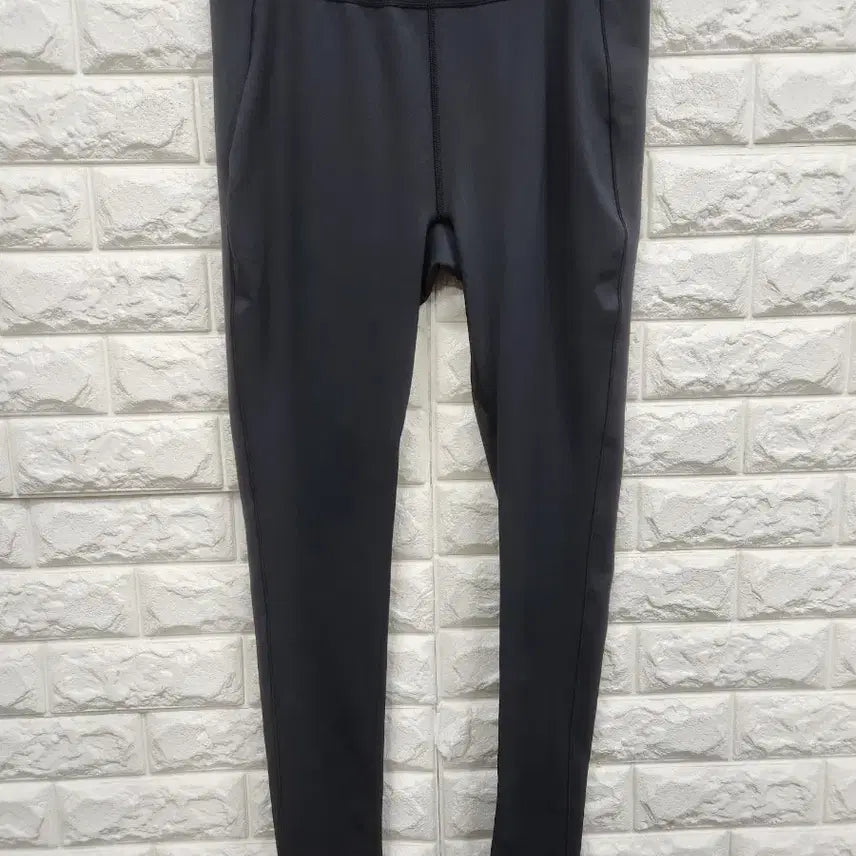 [BUNJANG] Uniqlo Women's Training Leggings XL / 유니클로 여성 트레이닝 레깅스 XL사이즈 k1235