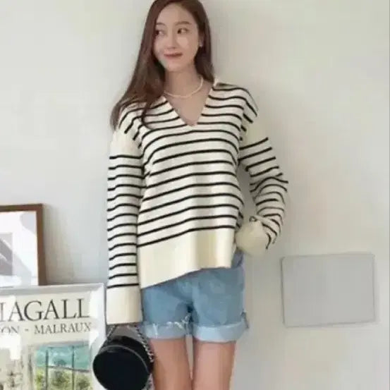 [BUNJANG] ARKET Striped V-Neck Knit / 아르켓 니트