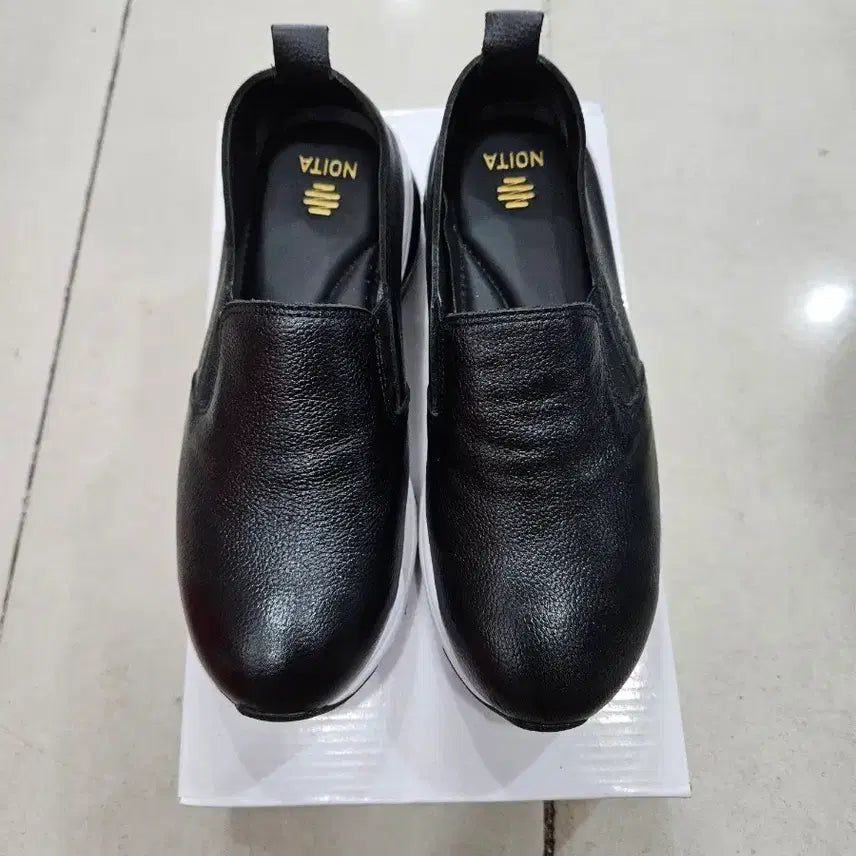 [BUNJANG] Noita Slip-On Shoes (235) / 노이타슬립온(235)새상품