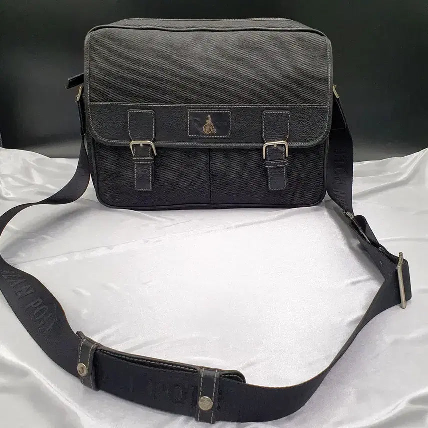 [BUNJANG] Beanpole Men's Leather Nylon Shoulder Cross Bag / 빈폴 A4수납 남자 숄더백 크로스백 중고 가방 은피아노