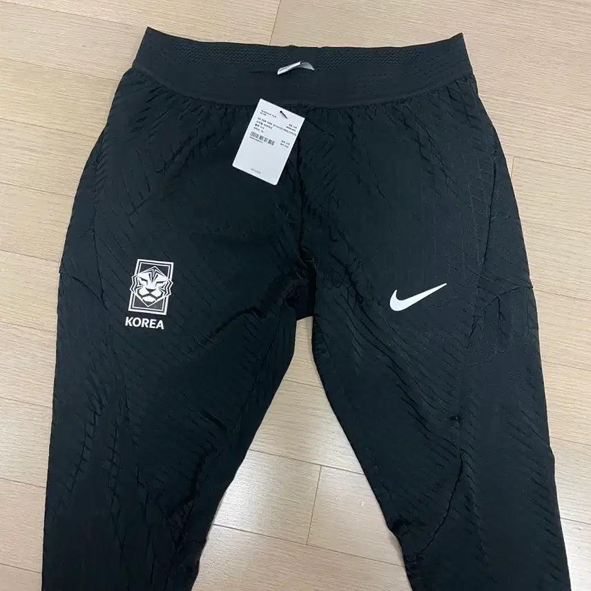 [BUNJANG] South Korea National Team 22-24 ADV 7-Part Pants / 대한민국 국가대표 22-24 adv 7부 팬츠