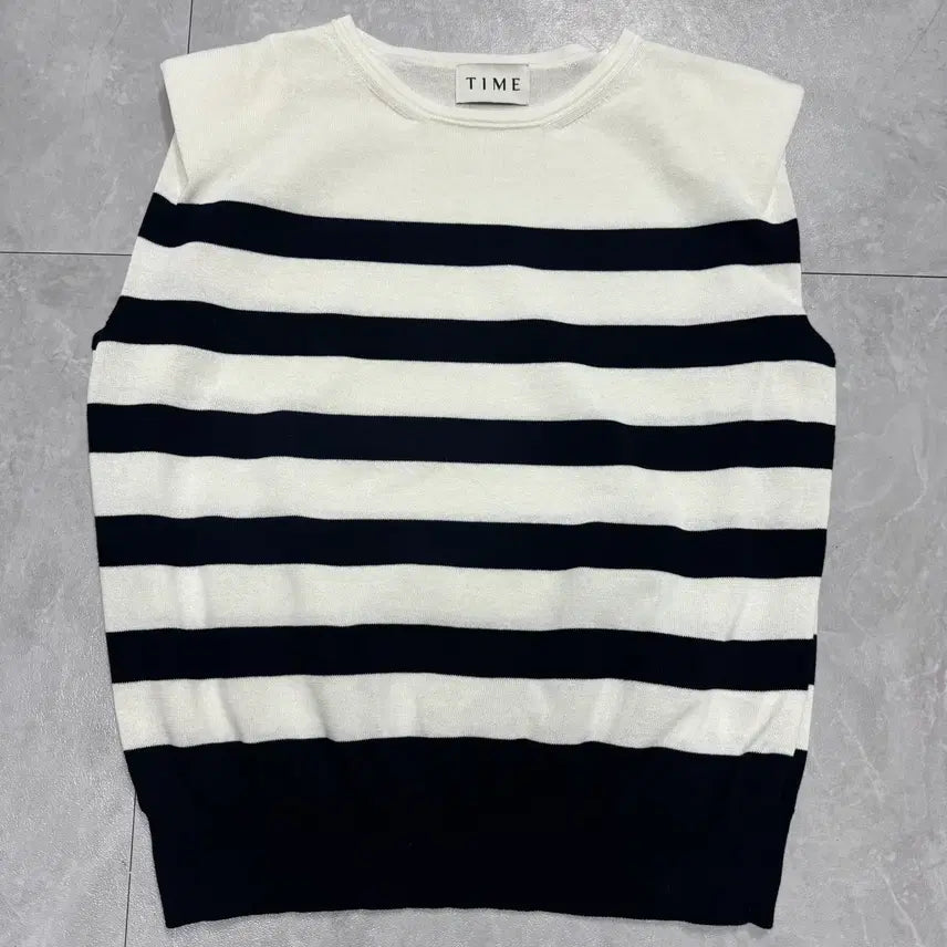 [BUNJANG] 85 TIME 24SS Knit Vest / 85 타임 TIME 24SS 니트 베스트