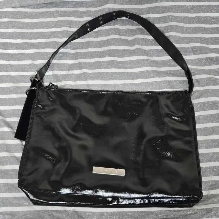 [BUNJANG] UrbanDress Vintage Washed Shoulder Bag Black / 새상품!! 어반드레스 빈티지 워시드 숄더 백