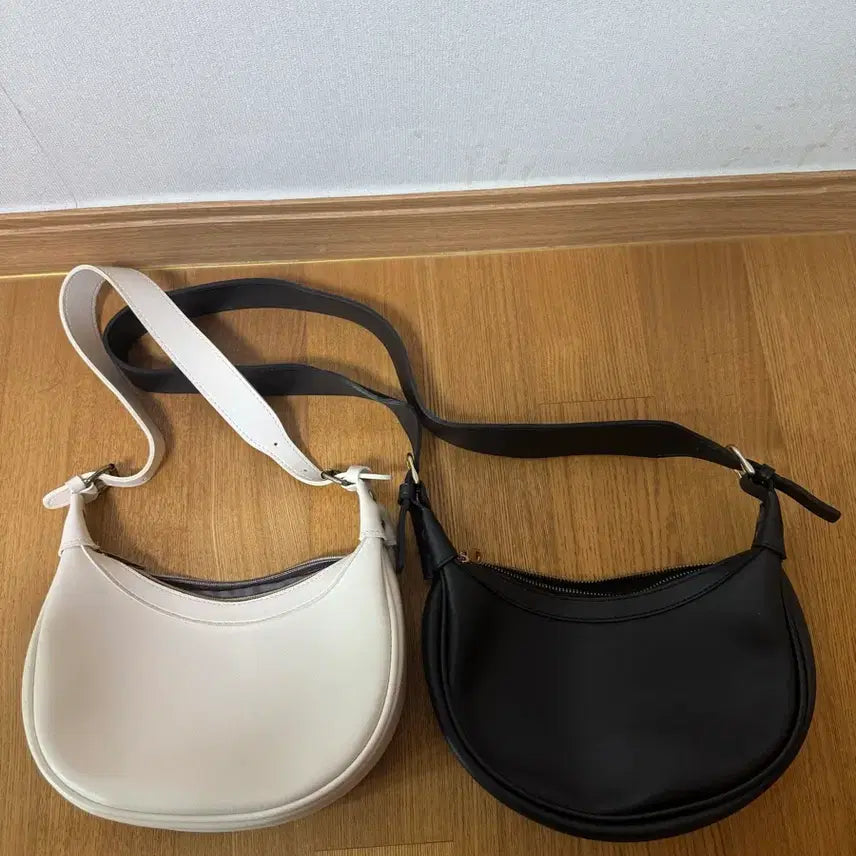 [BUNJANG] Shoulder Bag Bundle Set (Black, Ivory) / 블랙/아이보리 가방 2개 일괄