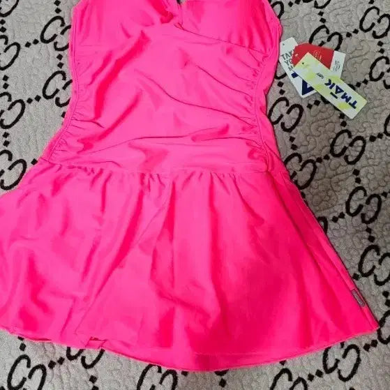 [BUNJANG] TMAIK Women's Hot Pink One-Piece Swimsuit / 핫핑크 원피스 수영복(새상품)