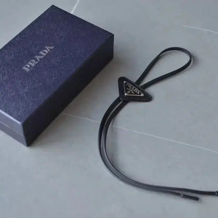 [BUNJANG] Prada Reverse Triangle Necktie / 프라다 역삼각형 넥타이