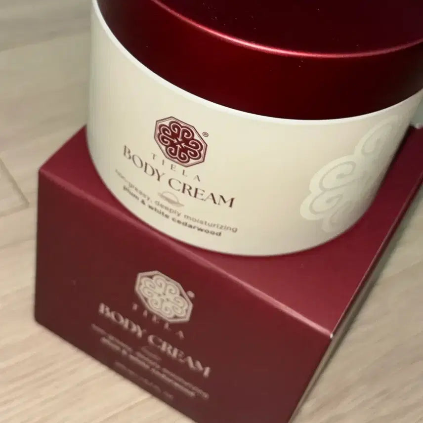 [BUNJANG] TIRIRIA Perfume Body Cream Sunset 200ml / 티엘라 퍼퓸 바디크림 선셋 200ml