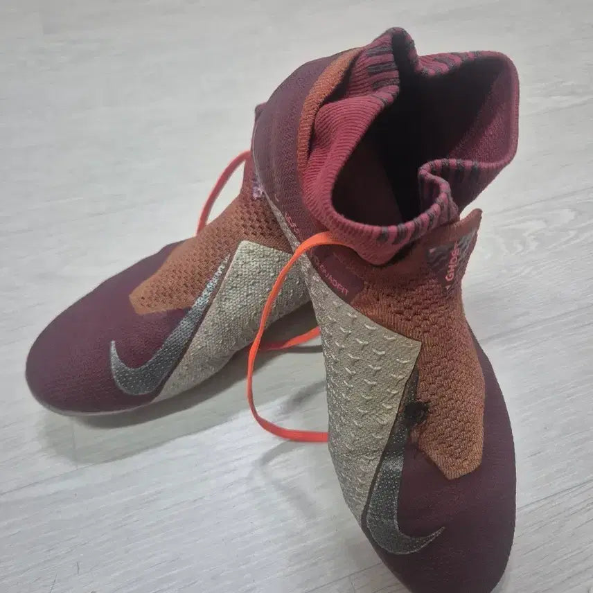 [BUNJANG] Nike Phantom Ghost Football Boots Burgundy Size 255mm / 나이키 팬텀 고스트