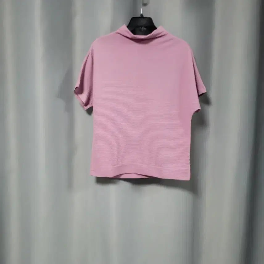 [BUNJANG] Mock Neck Horizontal Pleats Spandex T-Shirt / 모크넥 가로 플리츠 스판티 (새상품 )