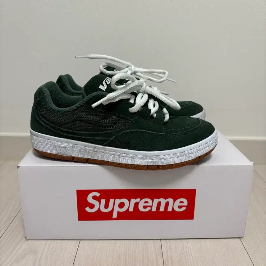 [BUNJANG] Vans x Supreme Speedo Green Sneakers / 반스 x 슈프림 스피드 그린