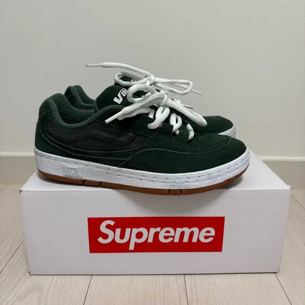 [BUNJANG] Vans x Supreme Speedo Green Sneakers / 반스 x 슈프림 스피드 그린