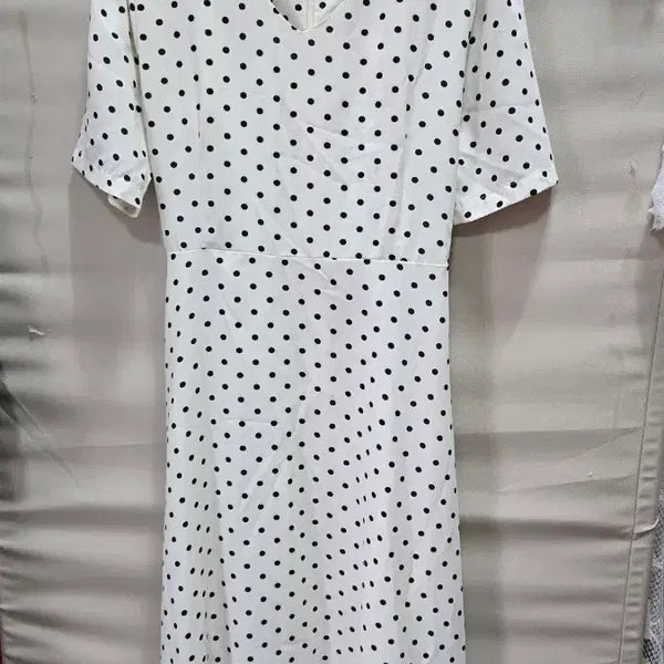 [BUNJANG] Elisi Dot Pattern Midi Dress Size 66 / 엘리시 도트 패턴 원피스66