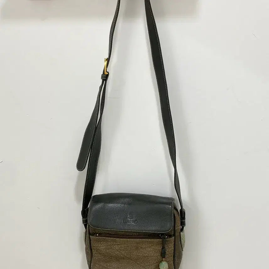 [BUNJANG] Lladro Vintage Leather Crossbody Bag / LLADRO 빈티지 레더 크로스백