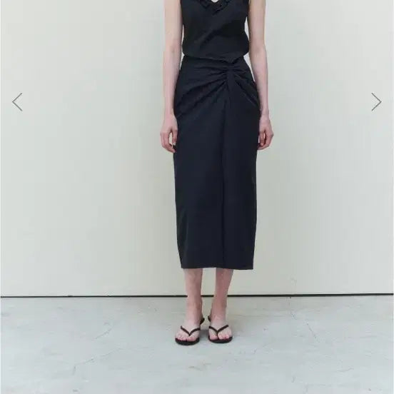 [BUNJANG] Lea Noah Twist Wrap Skirt Black M / 르에 Lea 노아 트위스트 랩 스커트 블랙  m
