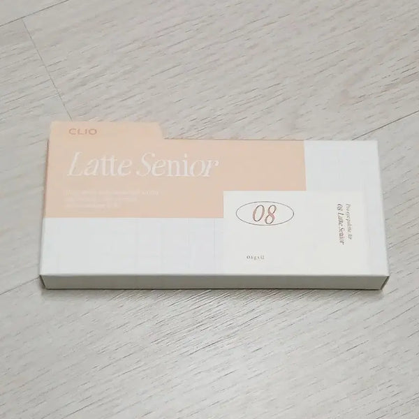 [BUNJANG] Clio Pro Eye Palette Air No. 8 Latte is Senior / (미사용) 클리오 프로 아이 팔레트 에어 8호 라떼는 선임