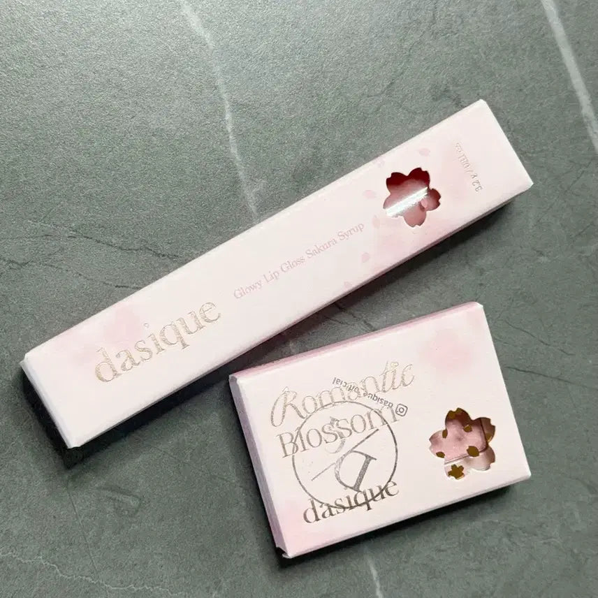 [BUNJANG] Dasique Sakura Cheeks & Lip Gloss Bundle Set (Sealed) / 미개봉)일괄판매 데이지크 사쿠라 치크, 립글로즈