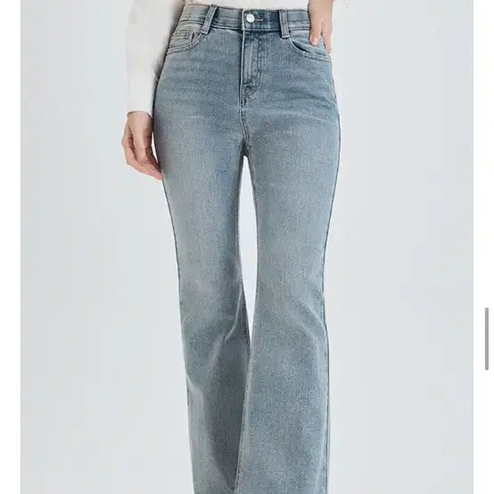 [BUNJANG] Women's Denim Bootcut Jeans Light Blue / 여성 데님 부츠컷 청바지 라이트 블루
