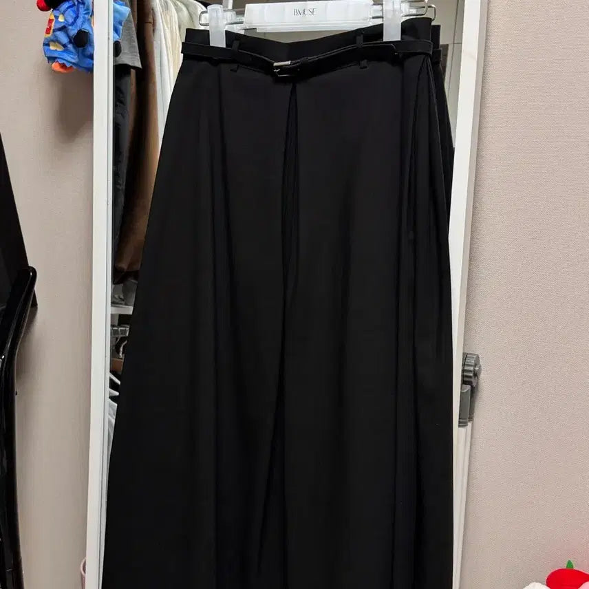 [BUNJANG] Venet Black Pintuck Skirt Set / 베뉴엣 블랙 핀턱스커트 (구 비뮤즈. 현 베뉴엣)