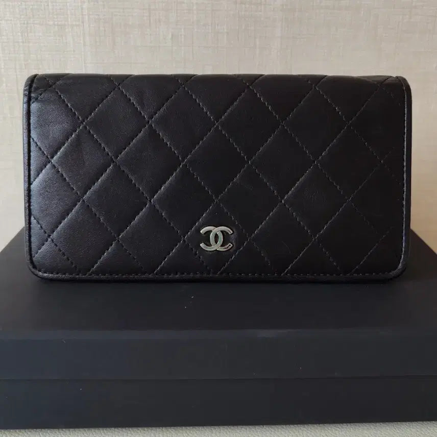 [BUNJANG] Chanel Lambskin Quilted Wallet Black / 정품 샤넬 램스킨 퀼팅 지갑 블랙