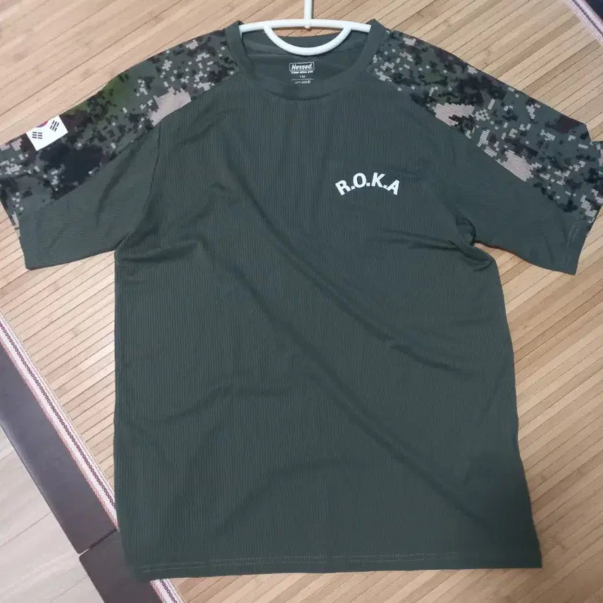 [BUNJANG] Hessed ROKA Short Sleeve T-Shirt / 헤세드 ROKA 반팔티 105 110