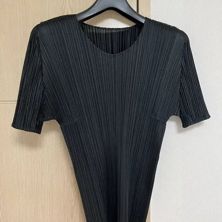 [BUNJANG] Pleats Please Basic Short Sleeve Top Black Size 3 / 플리츠플리즈 베이직 반팔 탑