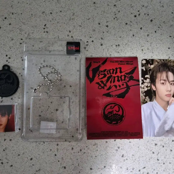 [BUNJANG] WayV KUN Vision Wings EMBLEM Version Smini Album / WayV [Vision Wings] 쿤 KUN (EMBLEM Ver.)