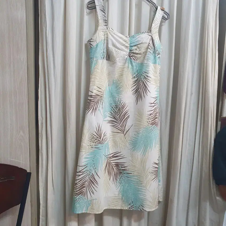 [BUNJANG] Thursday Island Leaf Pattern Midi Dress / Thursday Island 원피스