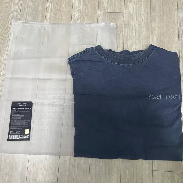 [BUNJANG] SUGA Agust D D-DAY TOUR Final Edition T-Shirt L Size / 슈가 어거스트디 반팔 티셔츠 디데이 파이널 L사이즈