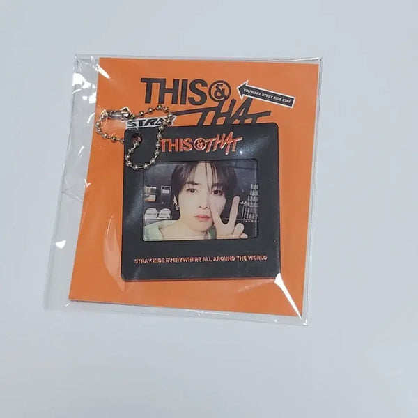 [BUNJANG] Stray Kids Felix Ribbit Face Keyring Dystopian Dystopia Pop-up Leebit Nemokeyring / 원가 이하) 스키즈 페이스키링 디스앤댓 팝업 리노 리빗 네모